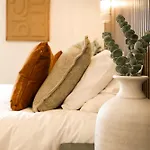 Lovely Flat On Bath Road - Flat 8 * بريستول