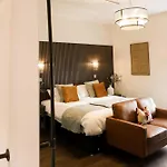 Lovely Flat On Bath Road - Flat 8 *