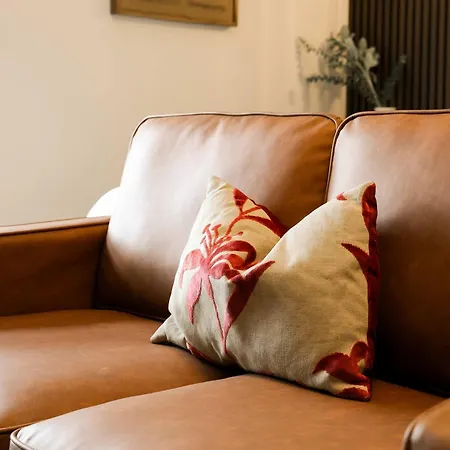 Lovely Flat On Bath Road - Flat 8