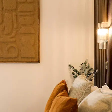 Lovely Flat On Bath Road - Flat 8