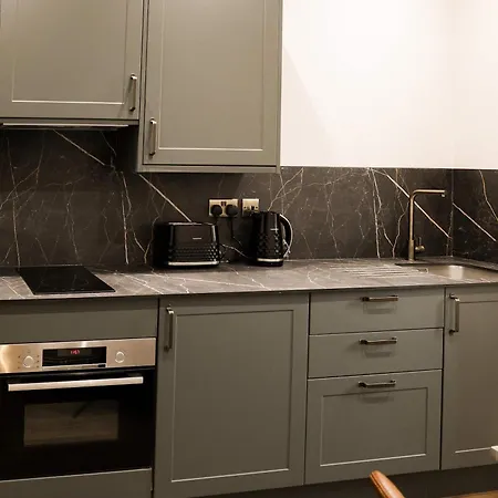 Lovely Flat On Bath Road - Flat 8 Apartmán