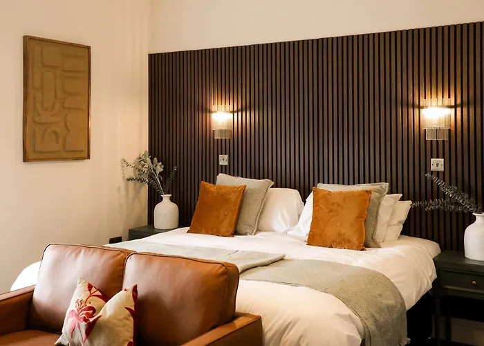 Lovely Flat On Bath Road - Flat 8