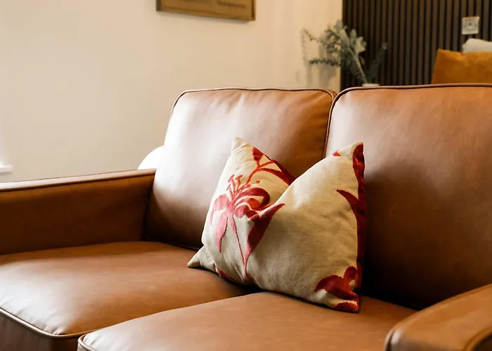 Lovely Flat On Bath Road - Flat 8