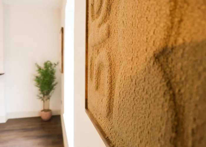 Lovely Flat On Bath Road - Flat 8 *