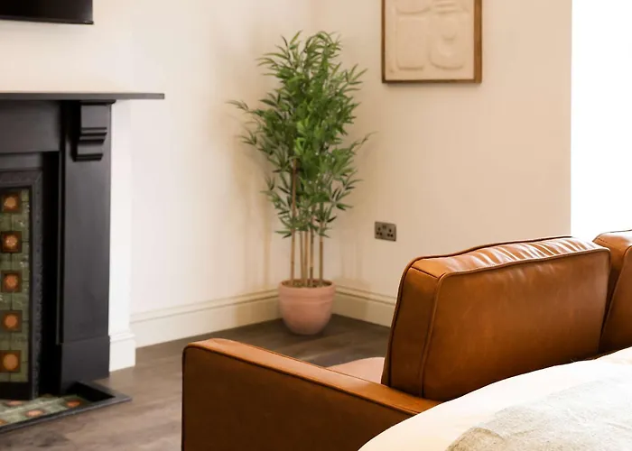 Lovely Flat On Bath Road - Flat 8