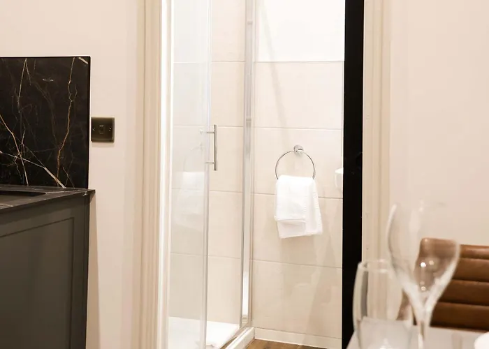 Lovely Flat On Bath Road - Flat 8