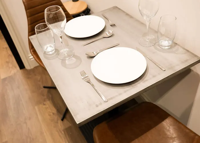 Lovely Flat On Bath Road - Flat 8 Apartament