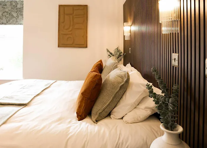 Apartament Lovely Flat On Bath Road - Flat 8 *